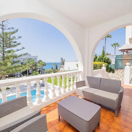 Cubo's Front Villa Benalmadena
