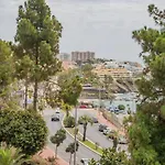 Cubo's Front בנאלמדנה
